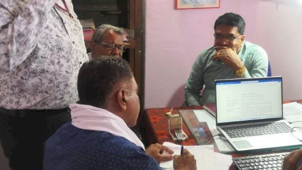 15 हजार की रिश्वत लेते पकड़ाया बिजली विभाग का अधिकारी