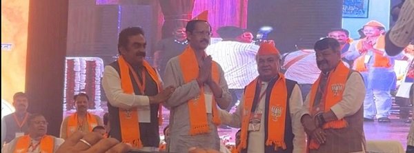 MP Elections: वेदप्रकाश सहित तीन पूर्व आईएएस आफिसर भाजपा में शामिल