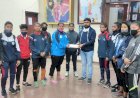 महिला फुटबॉल क्लब को  भाजपा जिलाध्यक्ष विवेक बंटी साहू ने दिए 25 हजार