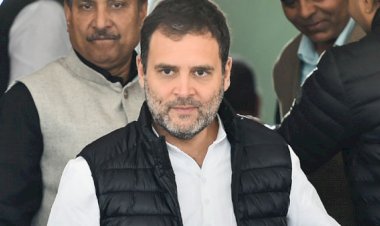 कांग्रेस के 136 स्थापना दिवस से एक दिन पहले राहुल गांधी विदेश दौरे पर निकल गए - लोगों ने ली चुटकी