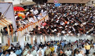 अंतिम यात्रा पर निकले नंदकुमार चौहान, छिंदवाड़ा सहित पुरे प्रदेश में उन्हें भावपूर्ण​​​​​​​श्रद्धांजलि दी गई 