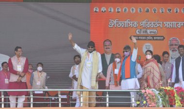 जयश्रीराम के नारों के साथ मिथुन चक्रवर्ती भाजपा में शामिल, भीड़ ने किया जोरदार स्वागत