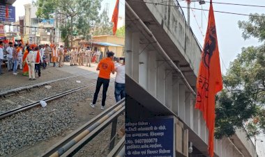 CHHINDWARA : रेलवे हाईटेंशन लाइन की चपेट में आने से 7 लोग झुलसे, वीडियो सोशल मिडिया में वायरल