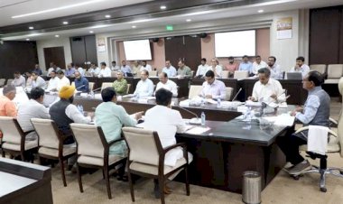 जल जीवन मिशन का सफल क्रियान्वयन जन-प्रतिनिधियों और अधिकारी-कर्मचारियों की सामूहिक जिम्मेदारी : मुख्यमंत्री श्री चौहान