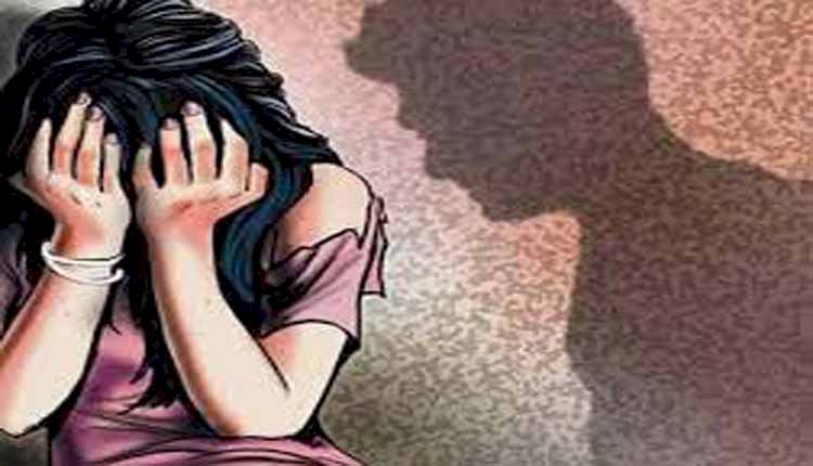 फारेस्ट रेंजर और जांच समिति से परेशान महिला कर्मचारी अब आत्महत्या करने को मजबूर….... 