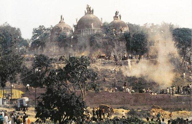 बाबरी विध्वंस केस में अडवाणी-जोशी समेत सभी आरोपी बरी, जज बोले- मामले में मजबूत साक्ष्य नहीं मिले