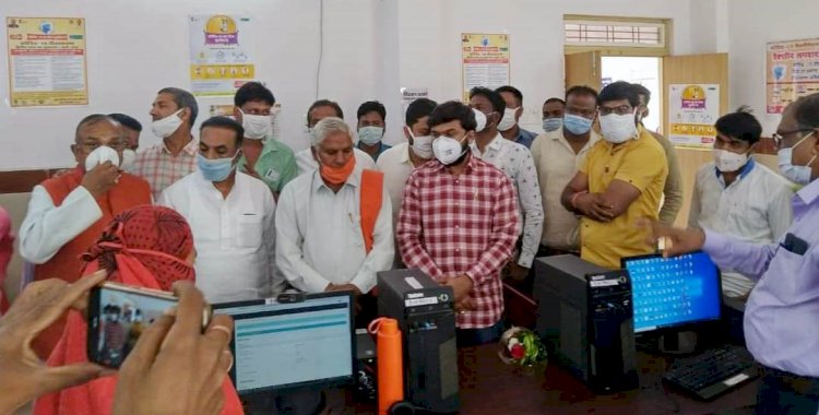 जिला अस्पताल में कोविड-19 टीकाकरण कंट्रोल हेल्प डेस्क का शुभारंभ