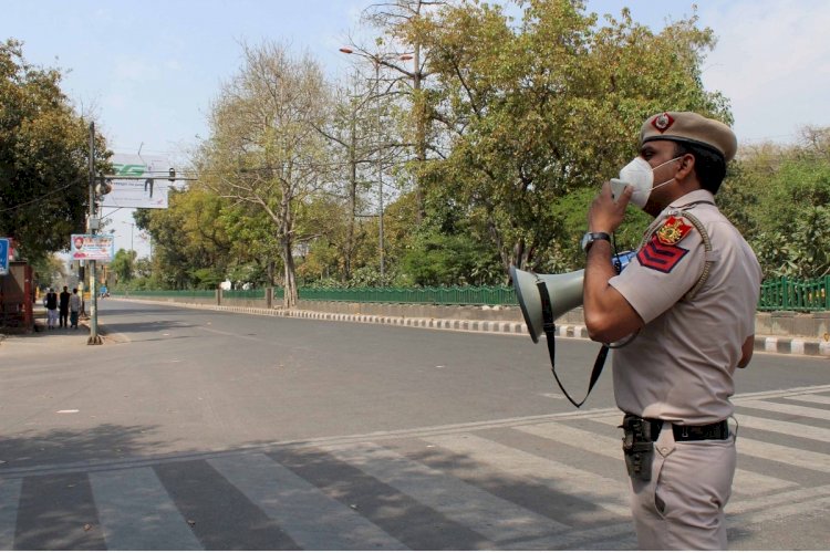 मध्यप्रदेश के इन जिलों में लगा LOCKDOWN, स्थिति गंभीर, धार्मिक स्थलों पर प्रवेश प्रतिबंधित