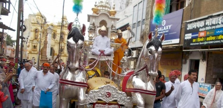 जिले में धूमधाम से मनाई गई तीर्थंकर भगवान महावीर जी की जयंती - रैली निकाल कर दिया जियो और जीने दो का संदेश 