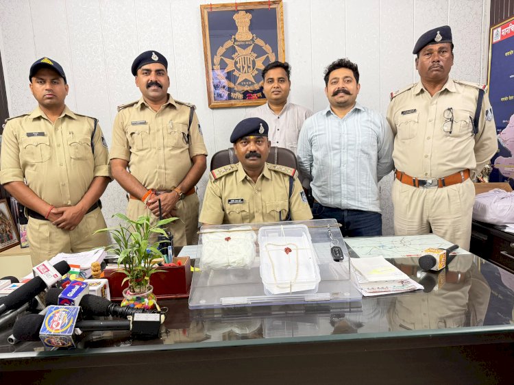 छिन्दवाड़ा महगे शौक पूरे करने के लिये रेंट पर कार लेकर छिन्दवाडा में की थी चेन स्नचिंग कोतवाली पुलिस ने माल सहित आरोपीयो को किया गिरफ्तार
